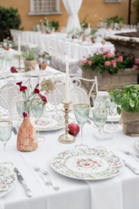 Bianca & William Chic Welcome Party Villa La Foce by Moretti Events Exclusive Destination Wedding Planner Italy-14