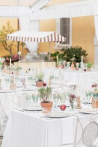 Bianca & William Chic Welcome Party Villa La Foce by Moretti Events Exclusive Destination Wedding Planner Italy-22